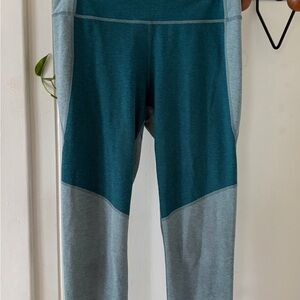Madewell Outdoor Voices Teal Performance leggings capris